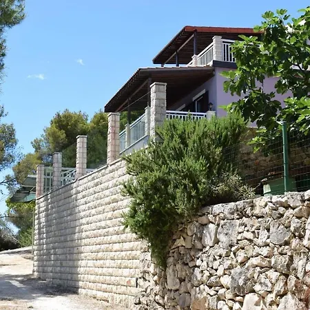 Beachfront Larissa With Pool *